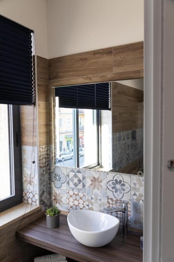 Famalu Apartments ナポリ エクステリア 写真