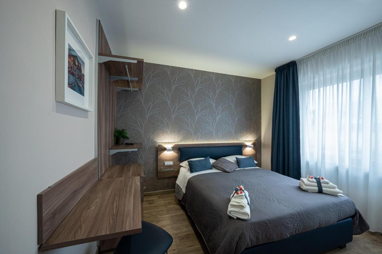 Famalu Apartments ナポリ エクステリア 写真