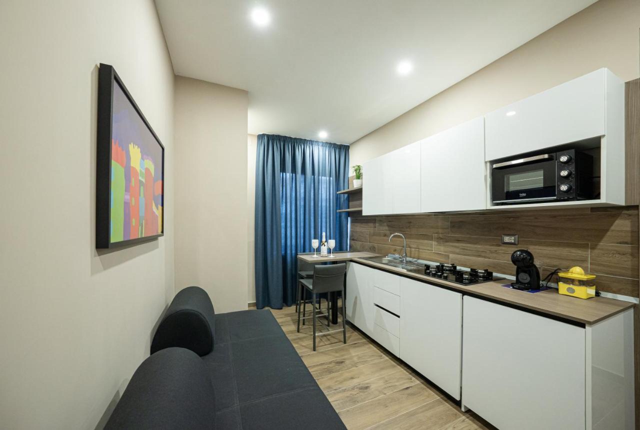 Famalu Apartments ナポリ エクステリア 写真