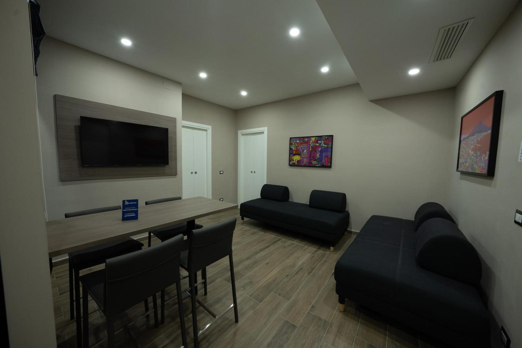 Famalu Apartments ナポリ エクステリア 写真