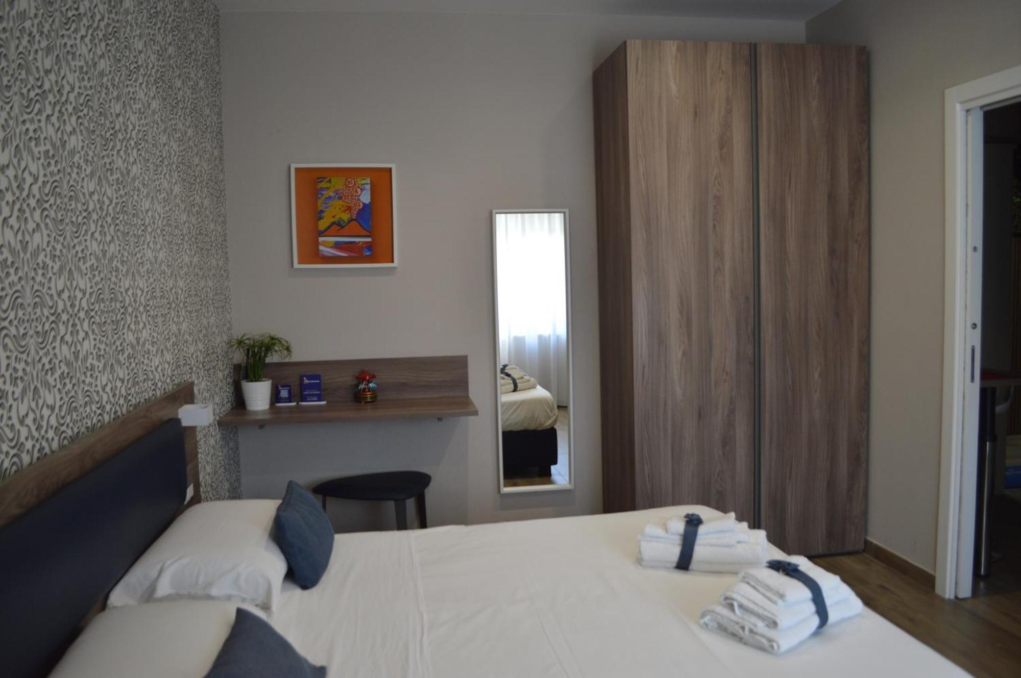Famalu Apartments ナポリ エクステリア 写真